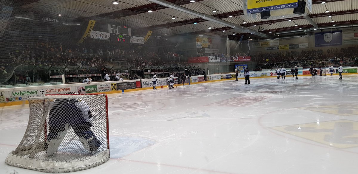 MBskitrip's tweet photo. And tonight everyone enjoyed a trip to the stadium in Salzburg to catch some ice hockey action although the highlights were when Mr Rumsey bought everyone pretzels! https://t.co/27FdYT4IXu
