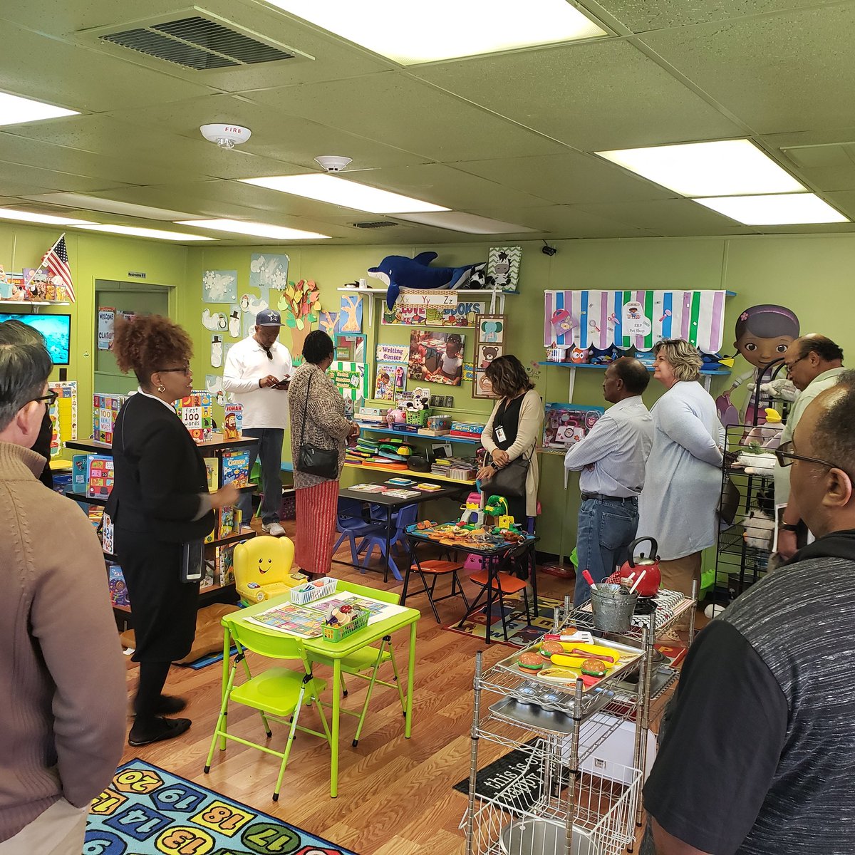 Vision22Fresno's tweet photo. With Pastors in SW Fresno exploring the possibility of using their church facilities as Early Learning Centers. Many thanks to Every Neighborhood Partnership & Pastor Jason Spencer for helping us see what is possible! #rethinkingspace #parishchurch #church4thecommunity #vision22 https://t.co/mOJIvlLF7F