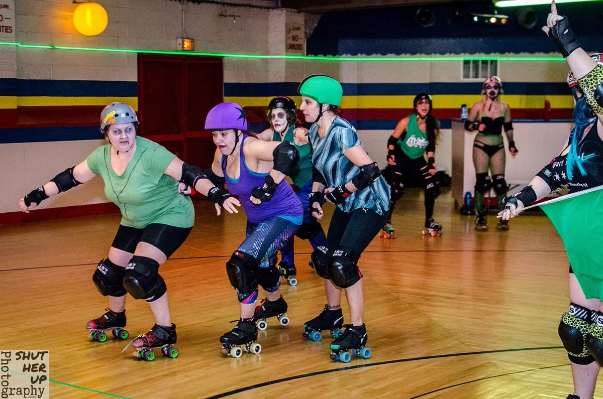 😈 PUNK-ROCK PUNISHERS WIN 😈

Missed us last weekend? Pretend you didn't with these phenomenal photos from ShutHerUp Photography! 📸

#Chicago #ThatKindOfRollerDerby
