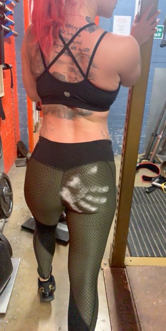 When your trying to work out and guys won&rsquo;t leave your ass alone🍑 https://t.co/N0HDpoNBTY<a href="/tag/red"class="tags"><span>#red</span></a>