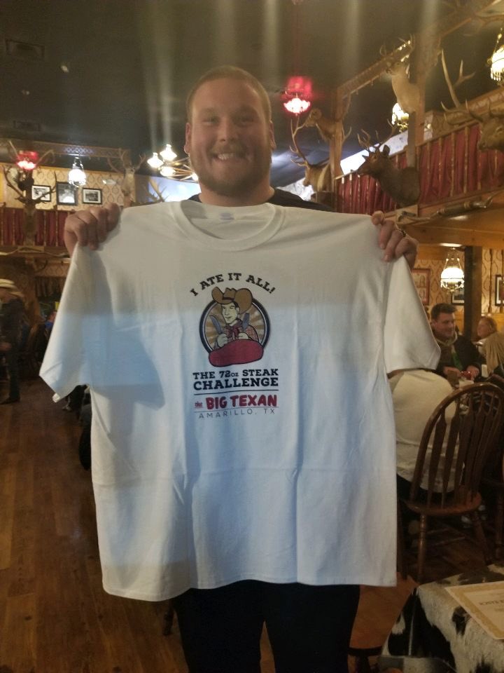 TheBigTexan's tweet image. Congrats to the Baltimore Ravens center, @bsboze!! The 72oz. STEAK EATING CHAMP of the NFL!🏈🥩