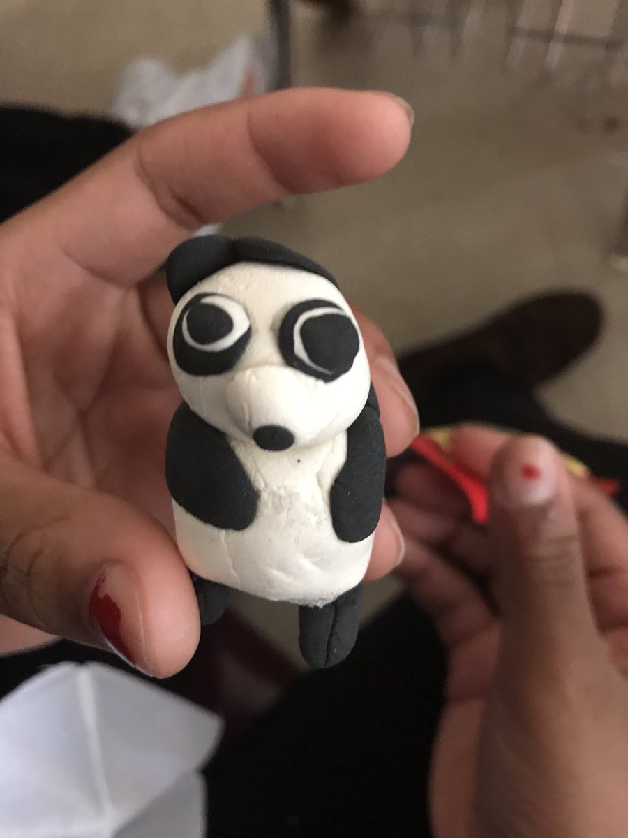 Sunsetridge99's tweet photo. @EHPS_Languages @EHSunsetRidge Making mini Panda! https://t.co/gG8ZR7P8G8