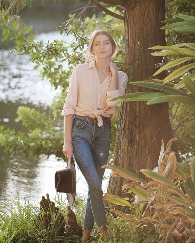 Backyard hangs with @hannahgoldd

#makeportraits #choosetampa #findingflorida #swamplands #fujiframez ift.tt/2HCNtP8