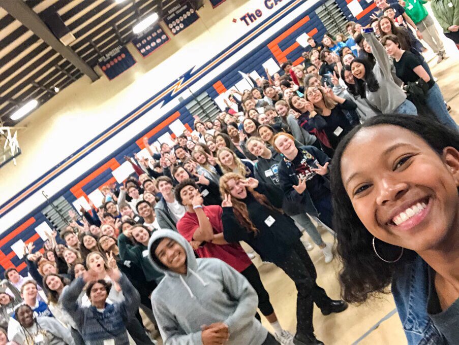 MNMSorg's tweet image. In 2011, the first My Name My Story club was founded at Chaminade College Preparatory High School. 
-
In 2020 we’re back on campus for another Changemaker Day, equipping this next generation of eagles to lead change and impact the world.