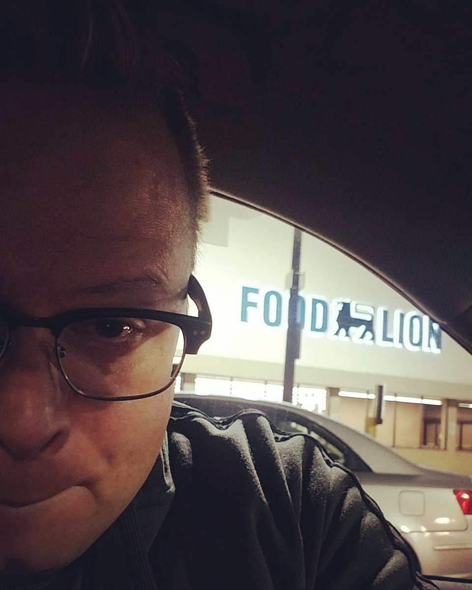 jameysingleton's tweet photo. Making my rounds to the major grocers to pick up my check for my "services" 🤑🤑😂 Jk, but it is an obligatory "dare I???" pic, so... here.
#snOMG #vawx #metproblems https://t.co/Ih6Nw2R7Gl