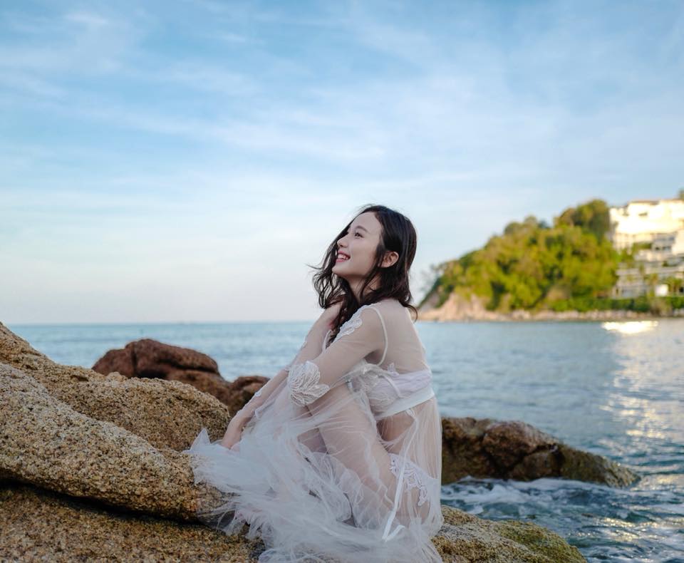 MaySatipha's tweet photo. Lady of the sea 🌊 https://t.co/VhEbEjOd96