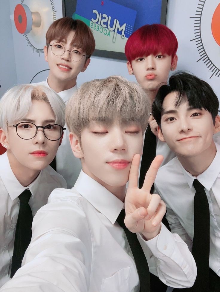 MxLatinomex's tweet photo. Aunque esta es una cuenta que apoya a MX, creemos que es importante mostrar nuestro descontento con la situación por la que ACE tuvo que pasar, y también darles nuestro más sincero apoyo. Usen el HT #AlwaysWithACE para unirse a la causa. 💙 https://t.co/9e9qICzjSN