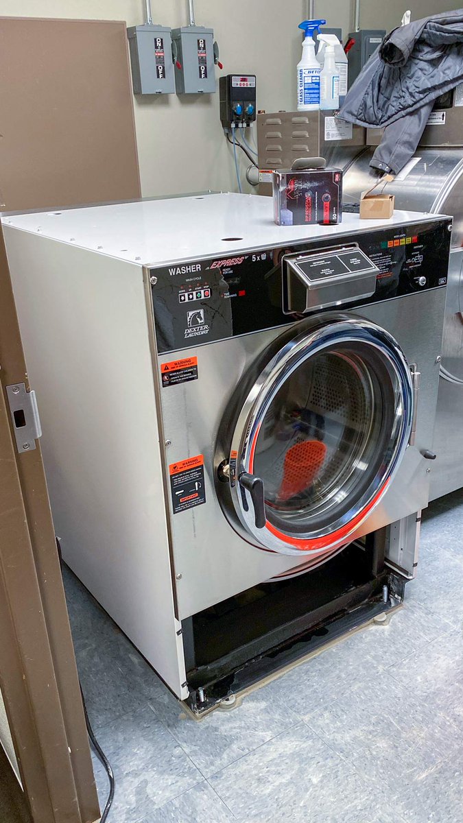 LaundryOne_'s tweet photo. They don't always go easy! But they're always rewarding! 

Today we installed an SWD750 at the Toledo Area Humane Society. 

#laundryone #laundry #install #laundryohio #dexterlaundry #humanesociety #cleanpets https://t.co/4wY5wsyZMF