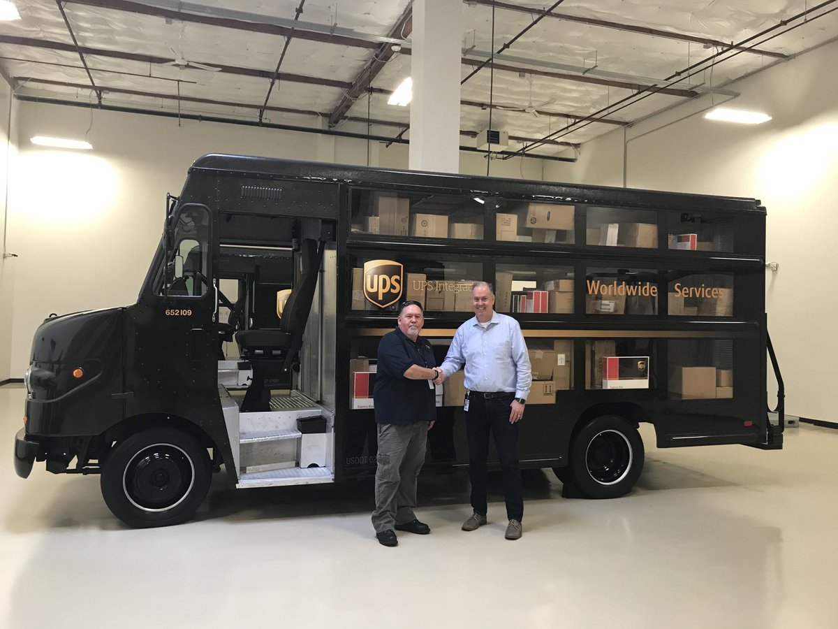 pwillison9's tweet photo. Congratulations Joe Cleveger for achieving Master Instructor status. The 1st UPS Freight Truckload trainer to achieve this certification. Excellent job Joe! ⁦@Ricups⁩ ⁦@JDinBoston⁩ https://t.co/oZ44bF7MNl