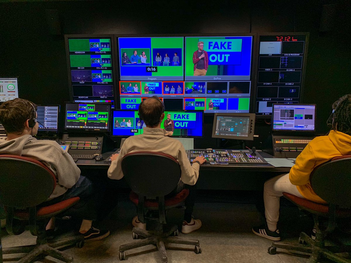 Waving through a window to an all 🆕 season of #fake_out_ictv 👋💚

Fake Out airs Wednesdays at 9 PM, only on <a href="/ICTV607/">ICTV</a>!