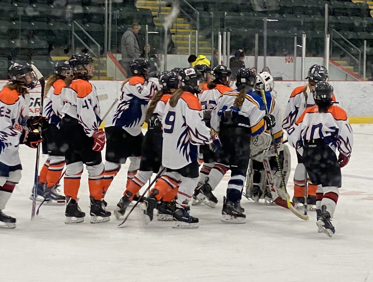 lisabudgell's tweet image. Congrats to these fine young young girls @FRJHschool on their win over VIllanova! Go Ravens!