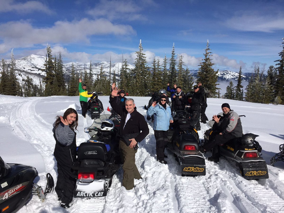 WAStatePks's tweet photo. Ride on! #Winter2020 is shaping up to be a super snow sports season! If you have a #snowmobile it's time to get it out and try some of these spectacular #SnoParks. Always wanted to try? Check out our blog today! https://t.co/QMGvMyhJFB #WAStateParks #winterrecreation https://t.co/m6FZFqCPGP