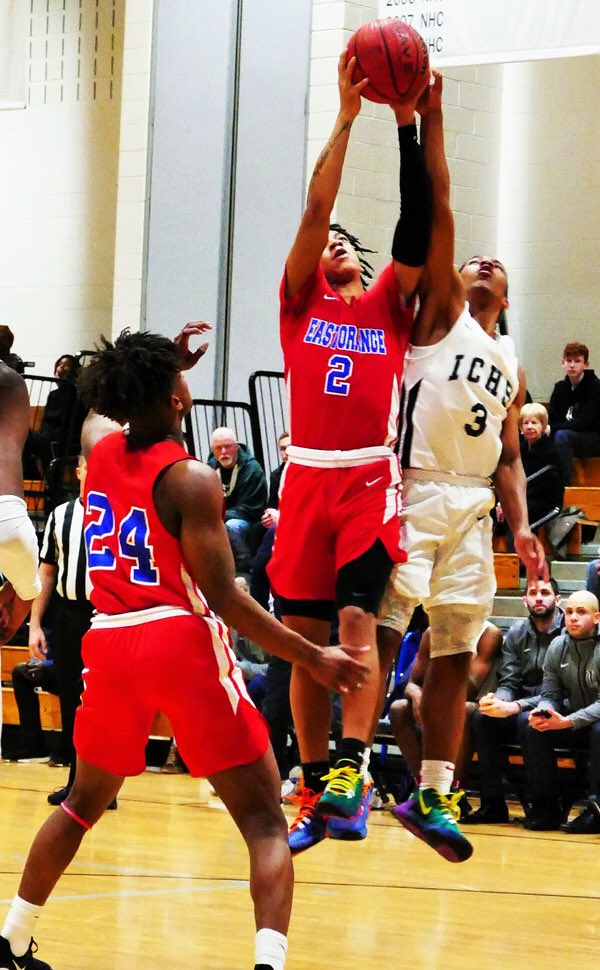 Chattermeister's tweet photo. ⁦@IC_Hoops⁩ &amp; ⁦@SHP_Athletics⁩ fend off valiant efforts by ⁦@irvblueknights⁩ &amp; ⁦@Jaguar_pride_4⁩ in ECT semis Check our ⁦@NANNPHOTO51⁩ and story at https://t.co/Lr5ivByvRT https://t.co/L8Fi0RmJcu