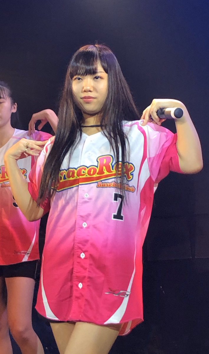 sano_twins's tweet photo. 2.19 渋谷Glad アマツソラめいめい・まりぃ卒業公演
新たに始動、GracoRex候補生
佐野もかちゃん、かわいい！

山形から来ているそうで、物販が並行だったので時間がなくて寄れませんでしたが、今度お話してみたいです。
#GracoRex https://t.co/sviiEtzkVq