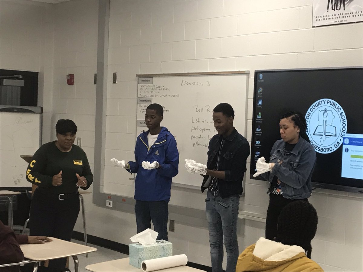 justiceacademy2's tweet photo. Who knew emergency response and management could be so much fun? Thank you Telfany Morgan @CityofAtlanta @ATLFireRescue for sharing your knowledge and experience with our students! #CERT #Exposure #CTE #GACTAE #EmergencyManagement #TheDale https://t.co/yXCnho2PW1