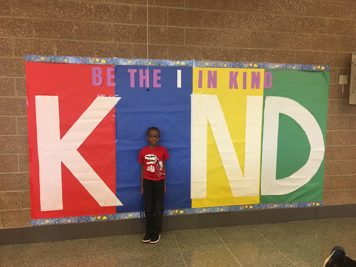 Check out the students who are being kind and helpful during kindness week!!