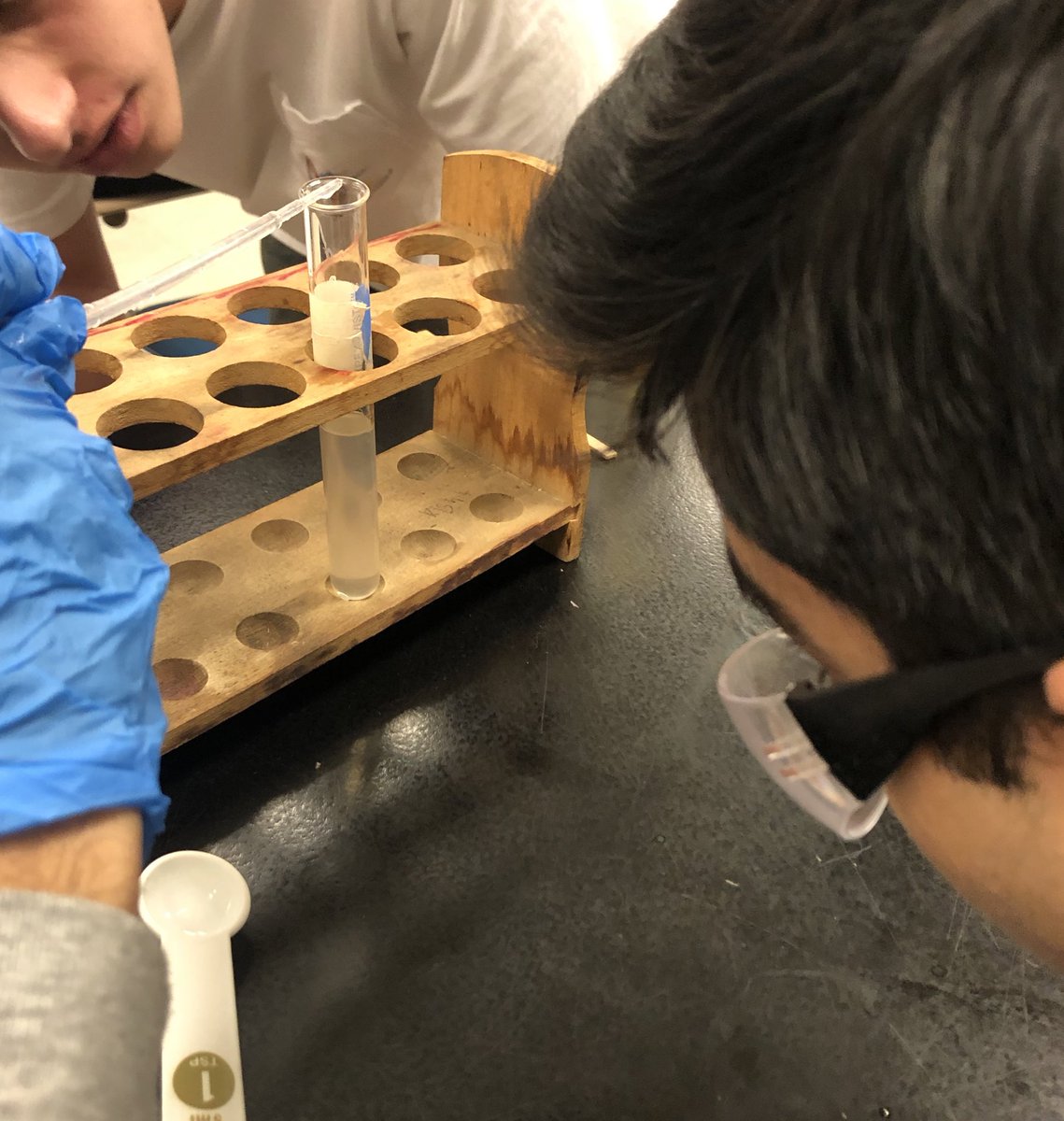 moonpie_mooney's tweet photo. DNA extraction during biochemistry unit #APBiology! Intro to Skeletal System #AnatomyPhys! @ThePowellPrin @KCSScience https://t.co/hhgS1z74En