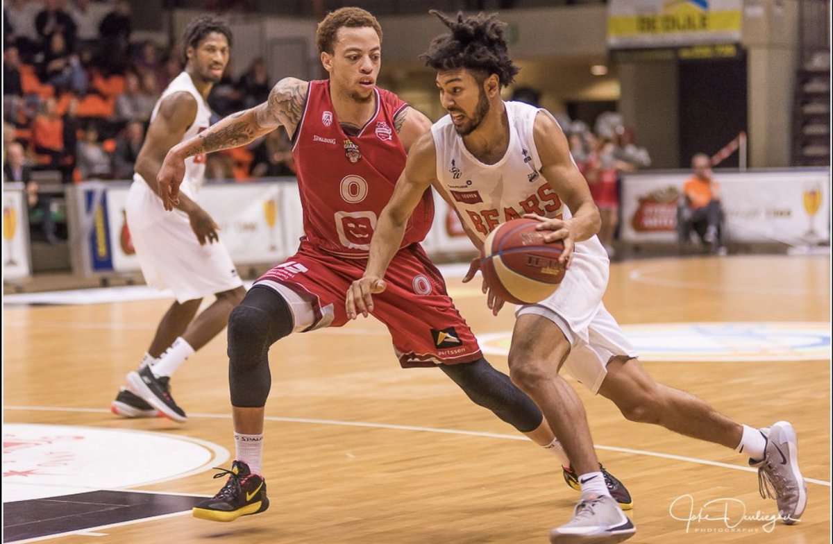 TPrep_BoysHoops's tweet photo. Overseas update for alum Josh Heath playing for the @leuvenbears averaging 11.5pts, 4.8asts,and 2.3rebs #tprephoops
📸 Joke Devliegher https://t.co/zrdcm5GWIB