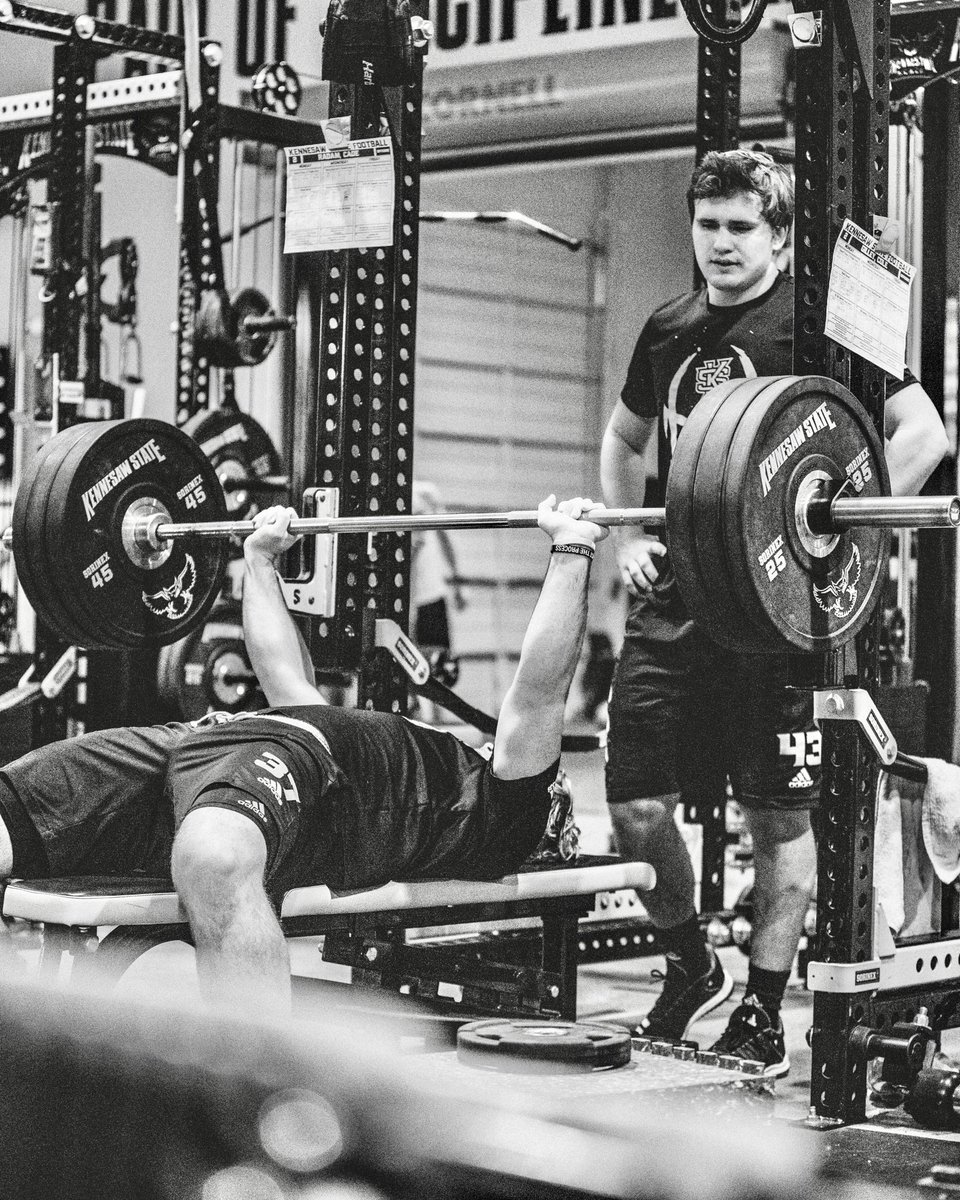 KSUFBRecruiting's tweet photo. Excellence takes time, push through. 🦉😤💪

#GoldStandard x @KSUOwlStrength https://t.co/aj7YdPV9SH
