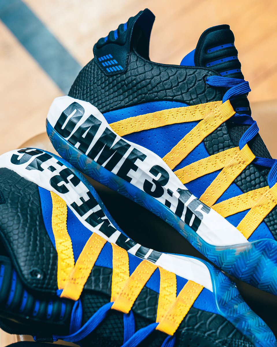 Dame_Lillard's tweet image. I haven’t done a twitter giveaway in a while. I’ve got some Dame 3:16 wrestling buddies, Stone Cold 6s and my Stone Cold x Dame Time tee to giveaway as a pack. Who wants a pack???