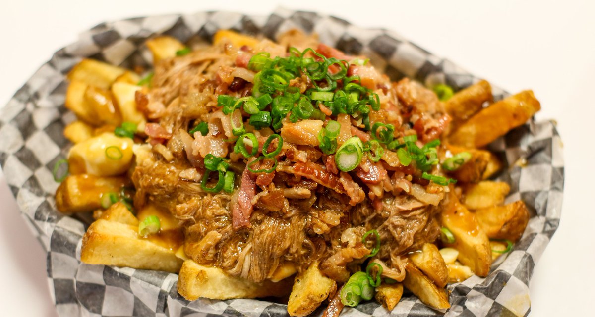 FritesGranville's tweet photo. Who’s in need of the best pulled pork poutine in town to get you over the Wednesday hump today!? 😍
.
#foodieparis #frenchfood #gravy #cheesecurds #gravysauce #curiocityvan #foodbeast #yumm #foodblog #eatcouver #eatfamous #topvancouverrestaurants #foodshare #tangooyvr #604now https://t.co/91GrNTUXUg