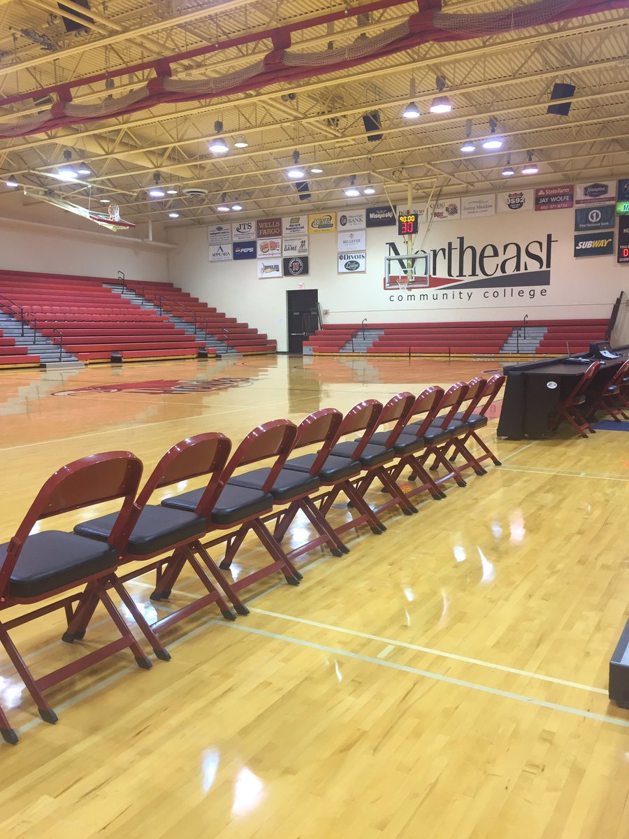 QPAEagles's tweet photo. It’s game day! The Eagles travel to take on @NortheastHawks in Norfolk, NE. Tip is at at 7pm. Tune into the live coverage at https://t.co/WyipTXFg80 Go Eagles! 🦅🏀 https://t.co/kMreLAOWdt
