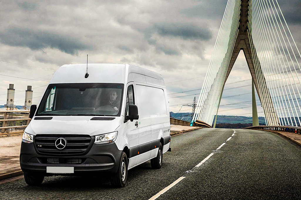 MBVanesMx's tweet photo. #SprinterMx ofrece la máxima versatilidad para todos los deseos del cliente: inteligente, interactivo e innovador. #100ForYouSprinter https://t.co/ONBe1Mjlx6 https://t.co/fh5f5YicUJ