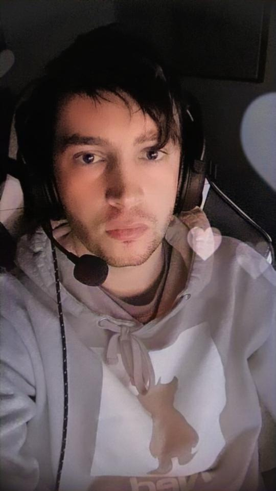 vesseivhs's tweet photo. do i have to do this to get intreaction and to be in peoples tl https://t.co/vszpmiS7xC
