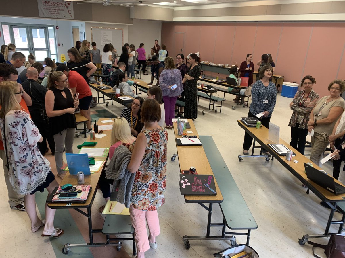 CaraAstolfi4's tweet image. @freedomvolusia getting their learn on!  I had a great time with such positive and enthusiastic learners as we put new tools in our toolbox for small group instruction.  #vcscm
