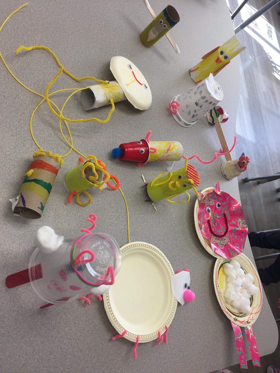 ra_maynard's tweet photo. Thanks @DDSB_STEM for a great #IReadCanadianDay started with a read from Mechanimals and then a chance to make our own Mechanimals! https://t.co/RWPxZONIKf