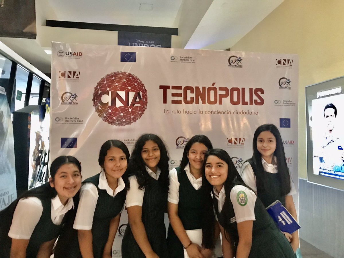 honduraction's tweet photo. #Juventud| #TecnopolisHn se proyectó a estudiantes de colegios de Tegucigalpa, con el fin de contribuir a la conciencia ciudadana de las juventudes. Desde #Honduraction acompañamos esta iniciativa del @cnahonduras para poder construir una cultura de transparencia
 @UEenHonduras https://t.co/i6329F3yE7