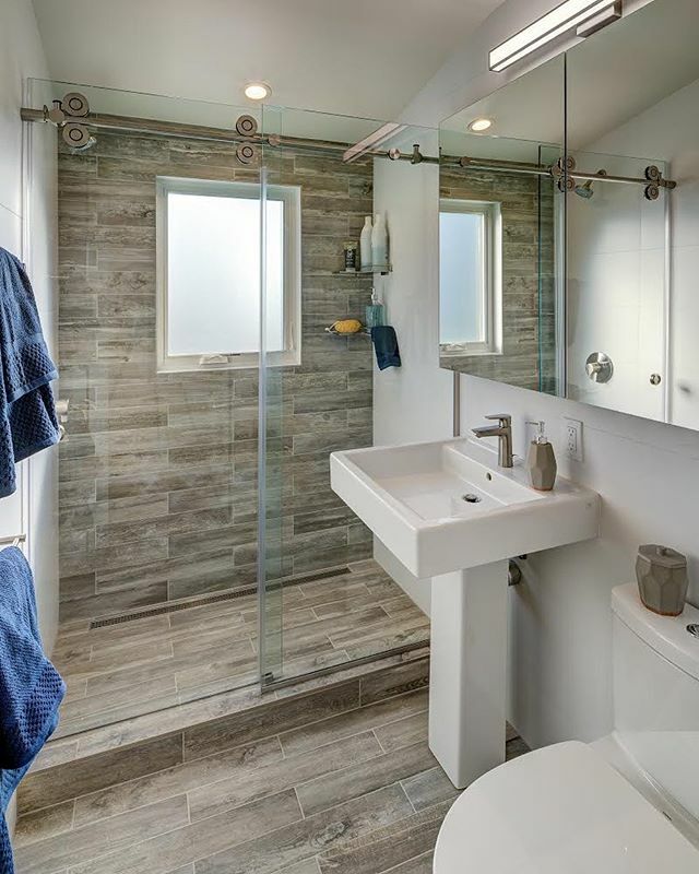 GrossmuellersDC's tweet photo. One of our favorite spaces in this dc renovation with @artdesignbuild is the kids bathroom. Wood tile flowing from wall to floor makes the space feel large! Thanks @stuestler for the photography #grossmuellersdesign #interiordesign #homedecor #homedesign… https://t.co/H3NPQ3EIBU https://t.co/EfZKCdlPCg