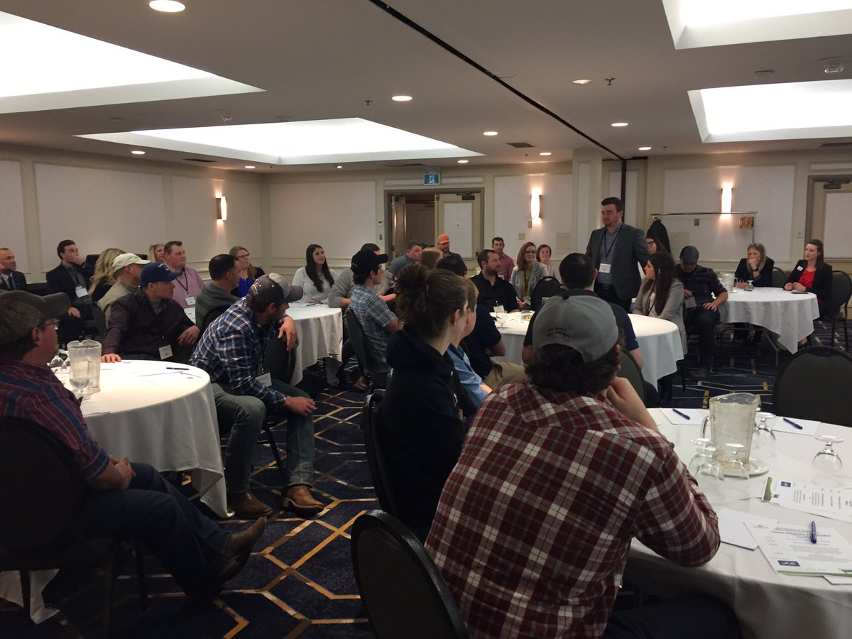 BeefFarmersON's tweet photo. Was a great afternoon hearing different ideas and perspectives during the #YoungProducer #roundtable session! A very bright future for our #Ontariobeef industry! #BFOAGM #LetsTalkBeef https://t.co/abJhwd1yjI