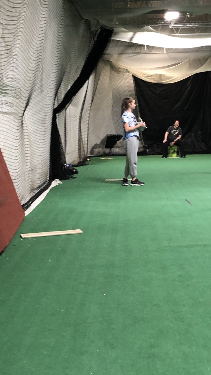BrianFaulkner44's tweet photo. #FormerCatcher just catching for my daughter #SoftballDad #LoveIt https://t.co/m39yWsewvG