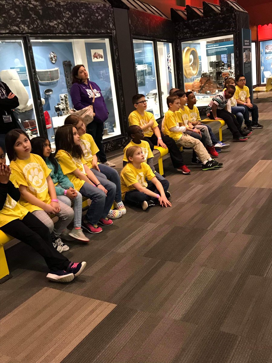 BurkeWildcats's tweet photo. 3rd graders take a trip to the Detroit Historical Society! https://t.co/ijcDEey9JO