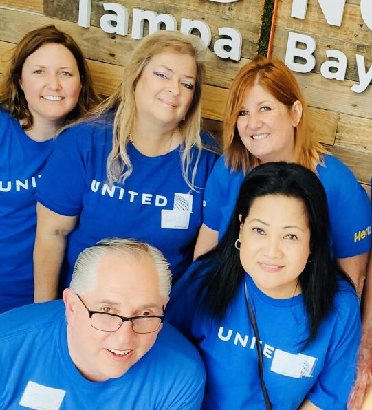 Connecting and learning with our FRC Team in TPA today. And, we helped pack 2️⃣1️⃣8️⃣7️⃣ meals to contribute to the fight against hunger. Nice work, Team! 👏 @weareunited @bcstoller_ual @jacquikey @FeedingTampaBay