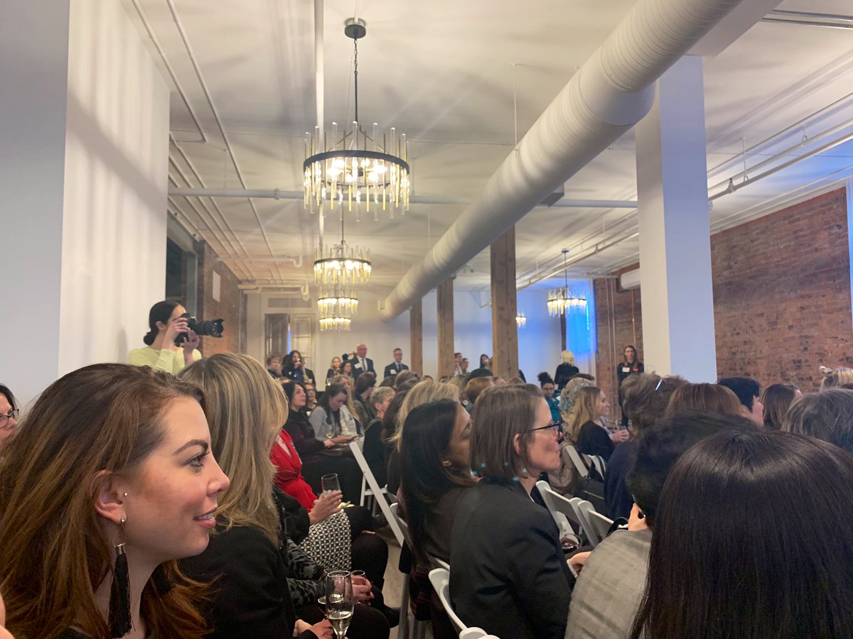 Fantastic to see <a href="/ABEnterpriseCor/">Alberta Enterprise Corporation (AEC)</a> portfolio fund <a href="/AzureCap/">Azure Capital</a>’s Andrea Drager presenting on her expertise #Fundraising #LikeaWoman <a href="/_The51/">The51</a> SOLD OUT event this evening!