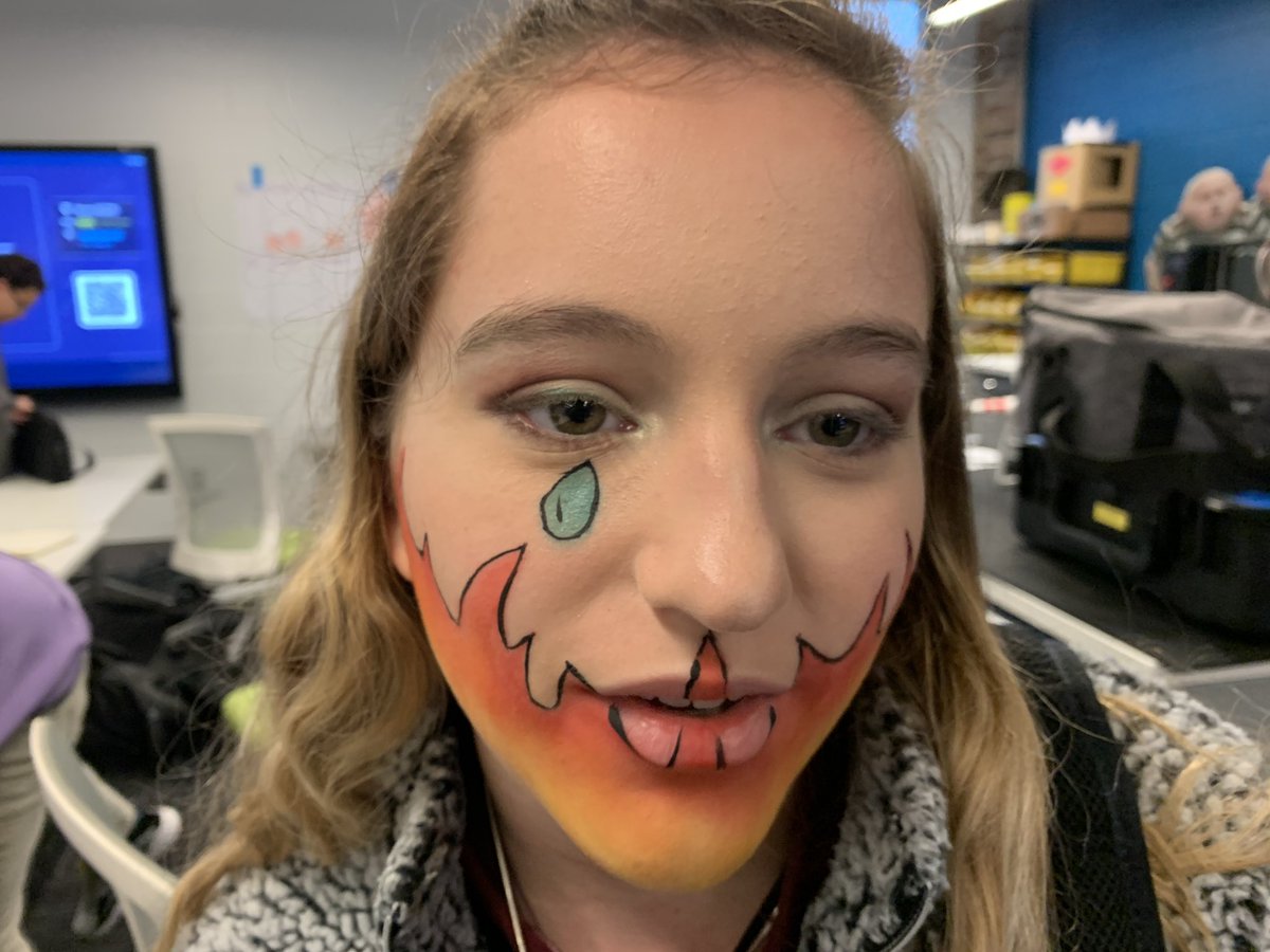 SatCenterIM's tweet photo. We’re just getting started with our 20% Projects. All TMs working on individual passion projects connected to the interactive media or technology industry. Some really cool projects! #LAUNCH #StudentLedProjects #PersonalizedLearning @SCPPS @newtechnetwork @satellitecenter https://t.co/7YvJkHCQSO
