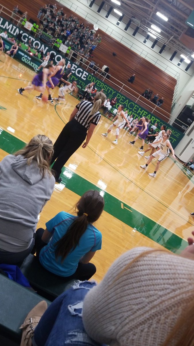 dotson_tre's tweet photo. Supporting our sisters on senior night 4Ł🖤😤✊🏾 https://t.co/uNEmLo2YUg