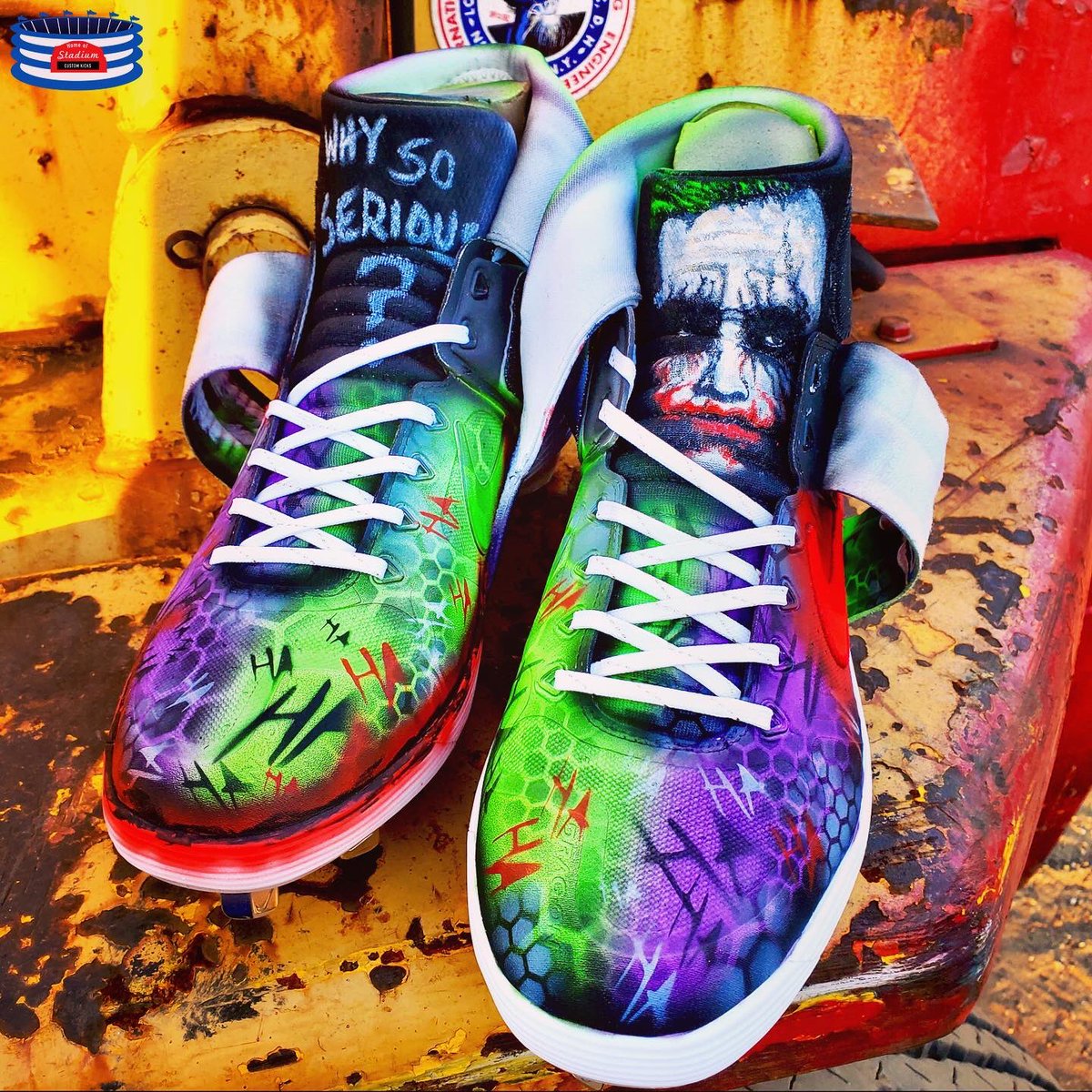 stadiumck's tweet image. RT if you would rock these “The Joker” themed Nike cleats! #StadiumCustomKicks #TheJoker