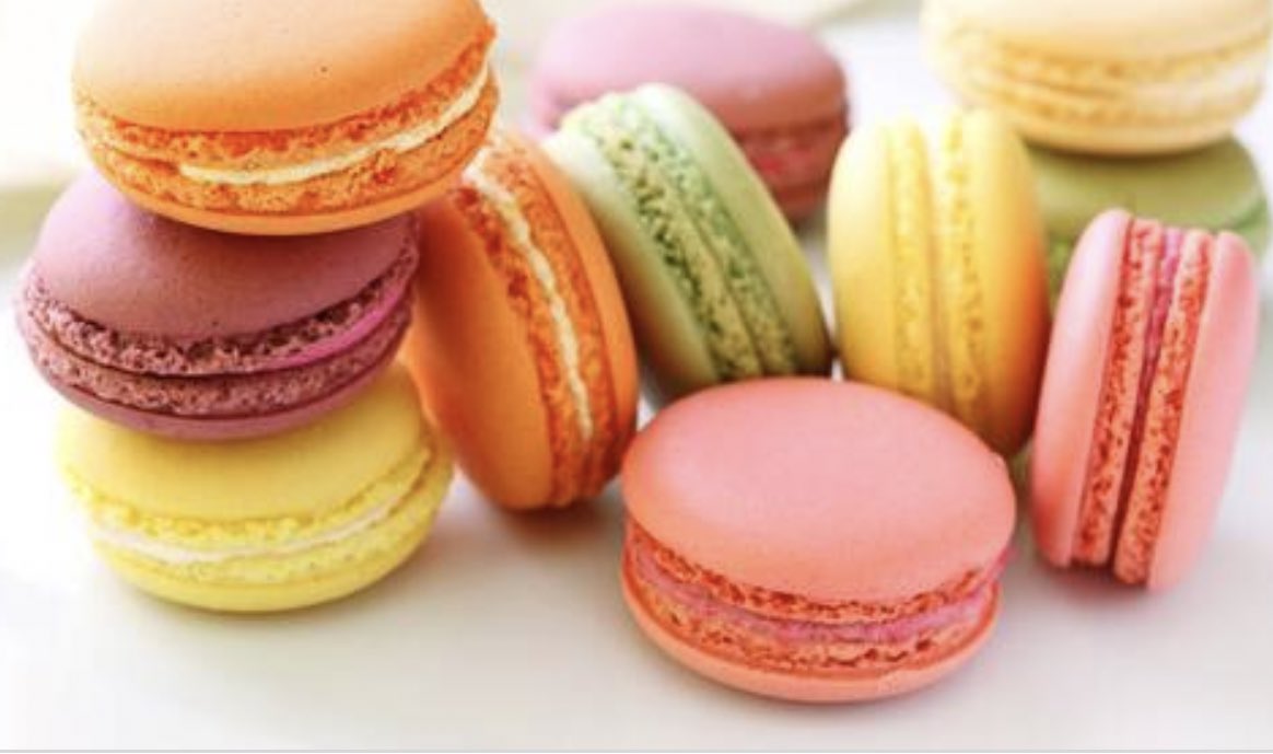 EatsRapido's tweet photo. Ouuuu french macarooons😋😋😋 https://t.co/SI6LbmPg1J