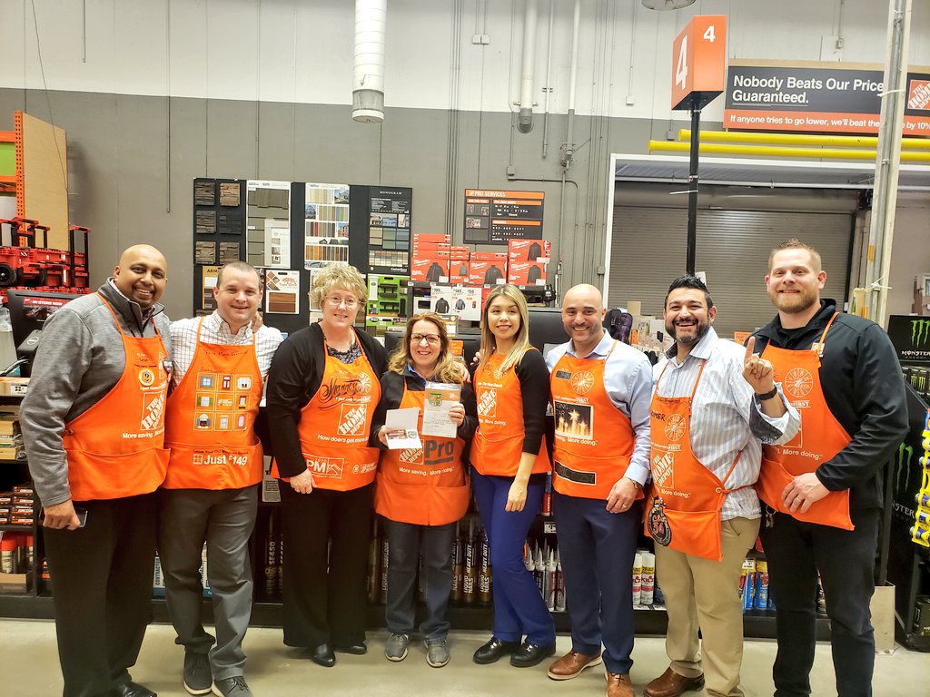 lra2881's tweet photo. Showing how we're winning when we marry PRO &amp; SERVICES together!! Sky is the limit!!! 
#servicesinpro
#oneteamonestore
#numberoneprodeskindistrict https://t.co/JAzFHZOQUV