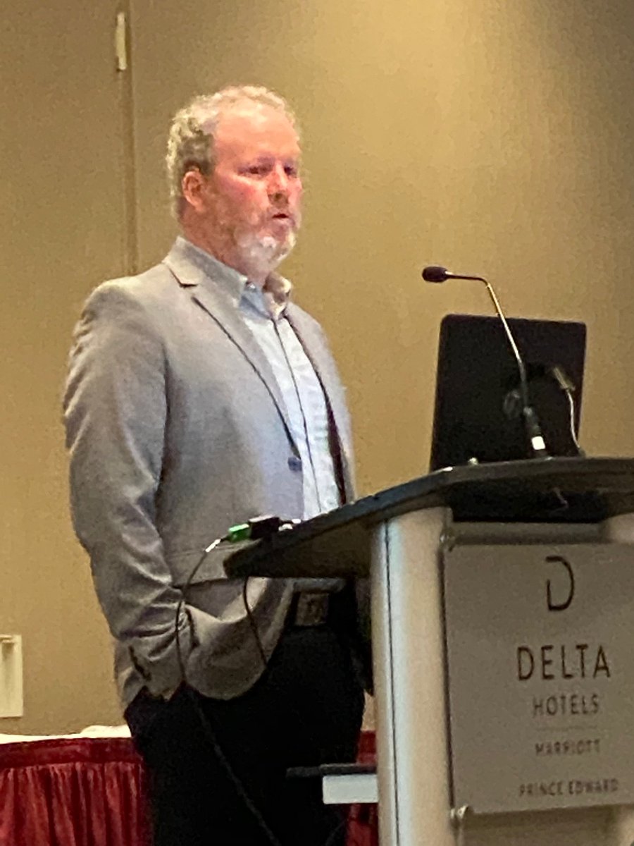 Tonight at the AGSA annual Turf Grass Conference Paul MacCormack <a href="/mindfulsuper_/">paul maccormack</a> was awarded Superintendent of the Year. Paul is the GM and Superintendent of <a href="/foxmeadowgolf/">Fox Meadow Golf</a> Congrats Paul!