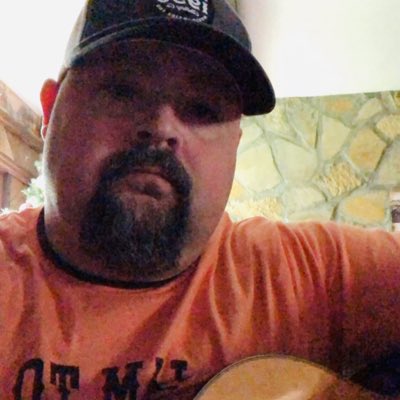BeardedWonderJJ's tweet photo. #NewProfilePic https://t.co/ztOIQhx1xo