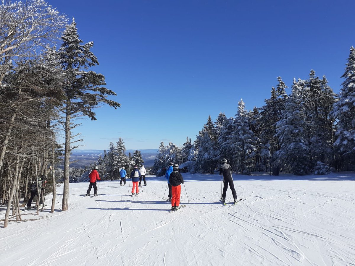 TGAS_PE's tweet image. Fresh powder and blue skies 👌⛷ #TGSkiUSA