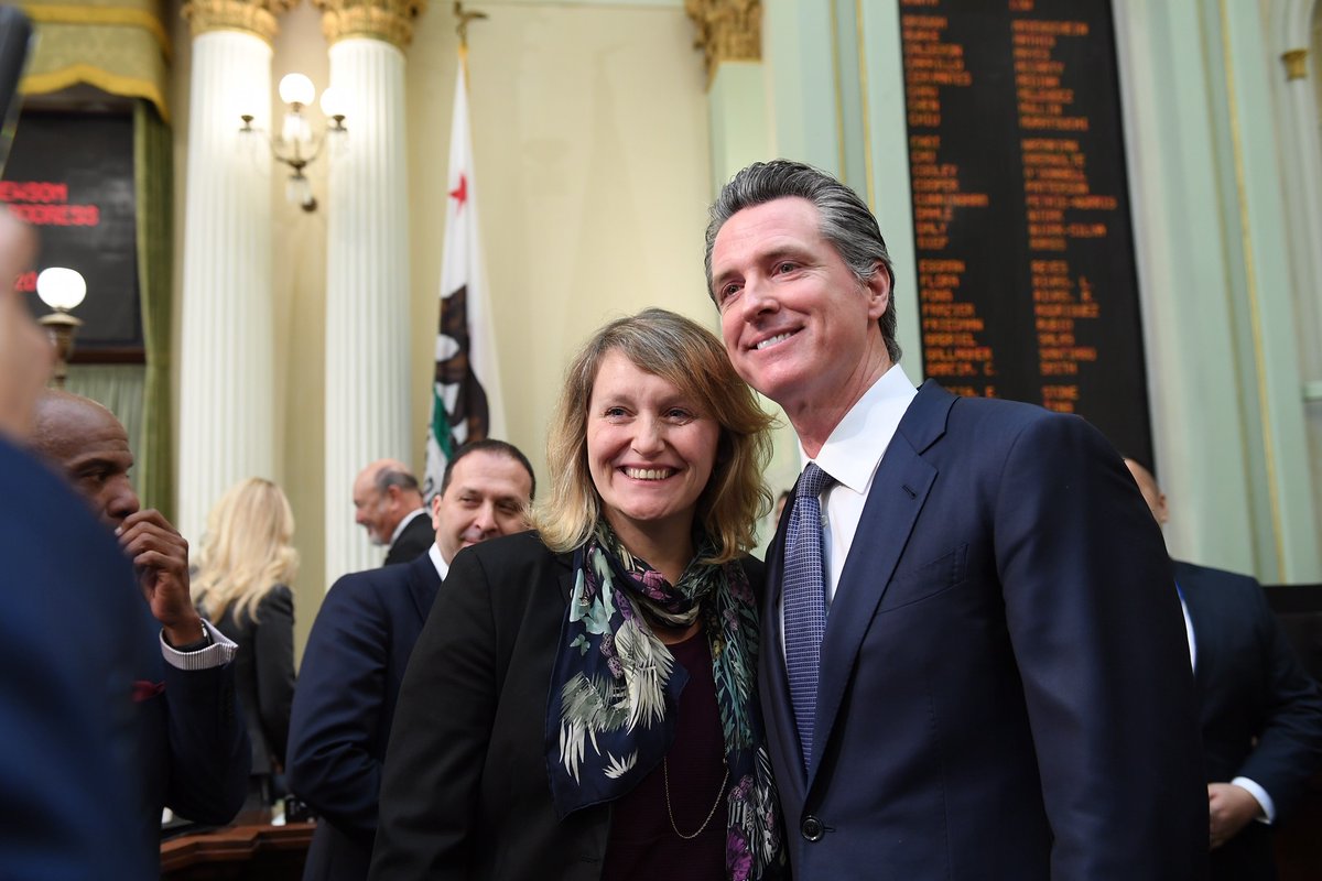 I'm ready to keep walking the walk—& to continue working w/@GavinNewsom on our shared priorities—ending gun violence in our communities, increasing funding for schools, reforming our criminal justice system & ensuring we meet our climate change goals. Onward, California! #CASOTS