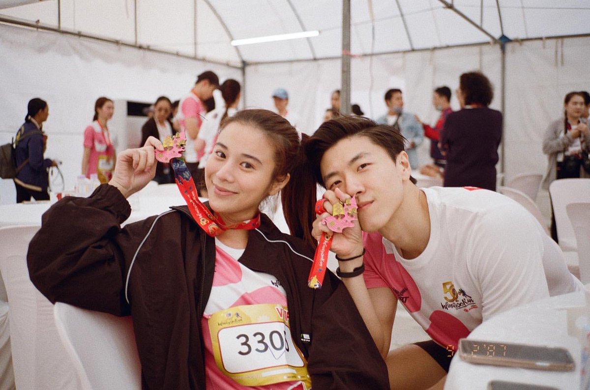 วิ่ง วิ่ง เราวิ่ง 5 โล แบบลากๆกันไป 🤪💪🏻 ขอบคุณที่ดูแลขาที่เจ็บให้ตลอดทางนะจ๊ะคุณลุง 👀🏃🏻‍♀️
#50thch3charityinfinityrun 
Cr. kwanphongh #superdupersnap #filmphotography #filmneverdie #35mmfilm #filmisnotdead #filmcrew #ibelieveinfilm