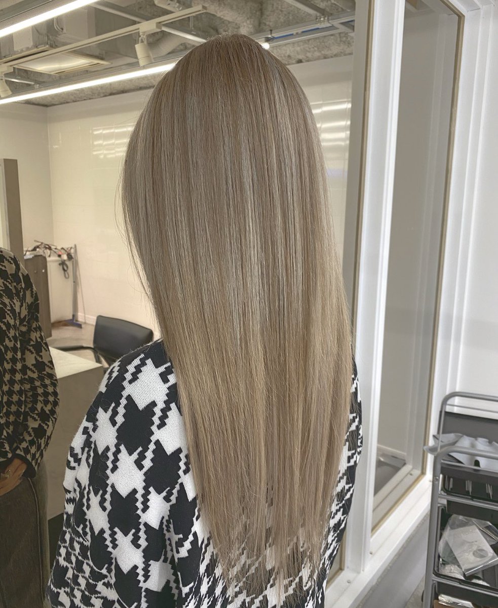 Waka ハイライトカラーお任せください ハイライトカラー 100 お問い合わせください ハイライト ハイライトカラー ヘアカラー エクステ シールエクステ プルエクステ 外国人風 ハイトーン ギャル キャバ嬢 モデル 渋谷 T Co