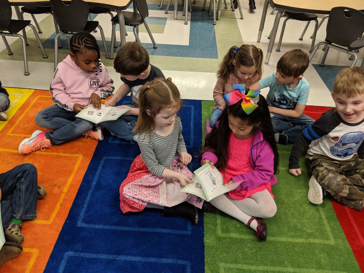 These #K5shiningstars were activating their super reading powers today!! @WhiteKnollElem #lex1literacy