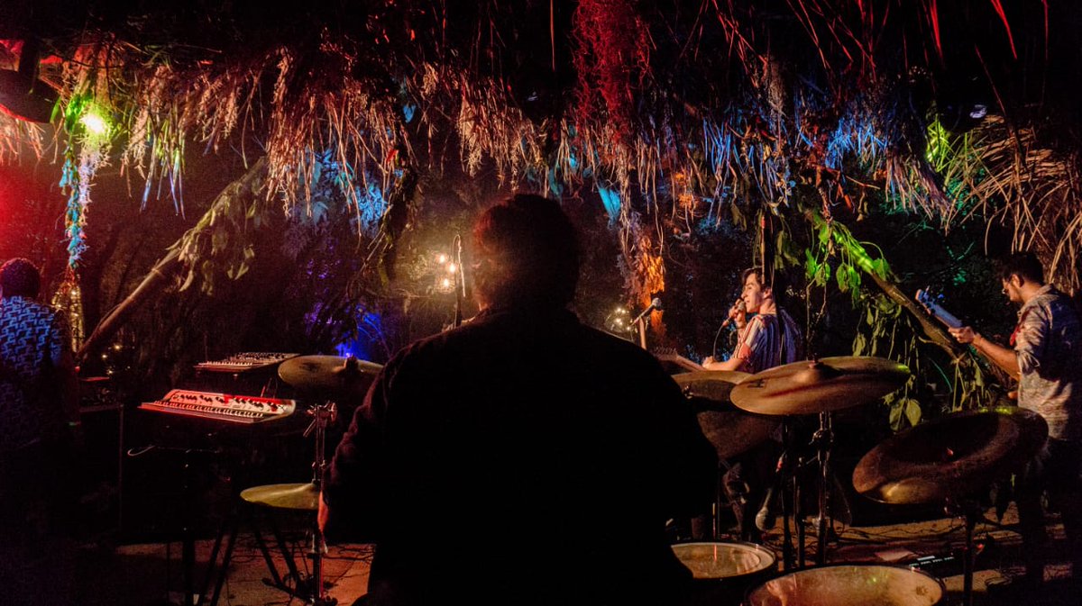 LosChronos's tweet photo. Nos la pasamos increíble en el @Bahidora !!! 
Gracias a todos por hacer de #LaMadriguera una experiencia increible, mil gracias! 
Estén pendientes a todo lo nuevo que se viene. 
#jazzmx #jazzmexicano #enbahidora #bahidora #ropeadopesur #progjazz #wavarecs https://t.co/X0yqAPTCCQ